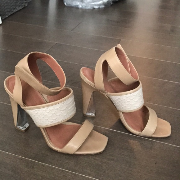 Sigerson Morrison Velcro Strap Sandal Lucite Heel - Picture 4 of 7